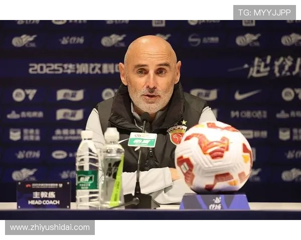 穆斯卡特昔日铁血后卫如今化身良师引领流浪者青年成长