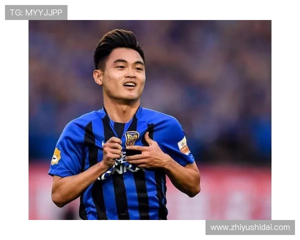 黄紫昌夫妇甜蜜献唱《小酒窝》常州足球音乐晚会温馨上演精彩瞬间