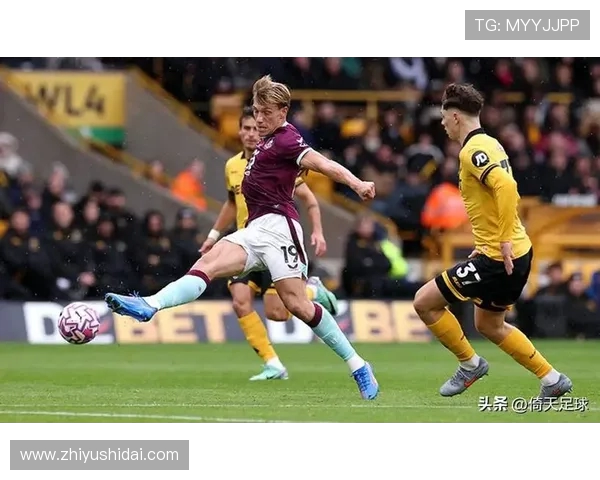 西汉姆联对阵伯恩利帕奎塔万比萨卡领衔首发凯尔沃克杜布拉夫卡登场争锋